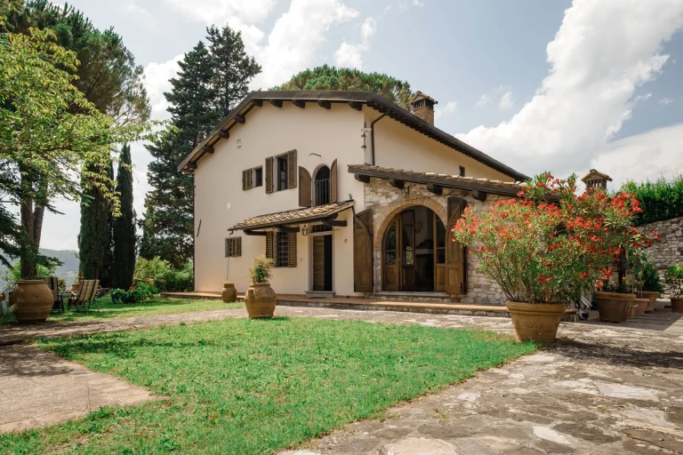 Fotografia immobiliare 10 Colonica ristrutturata a Vaiano, foto Amius Studio