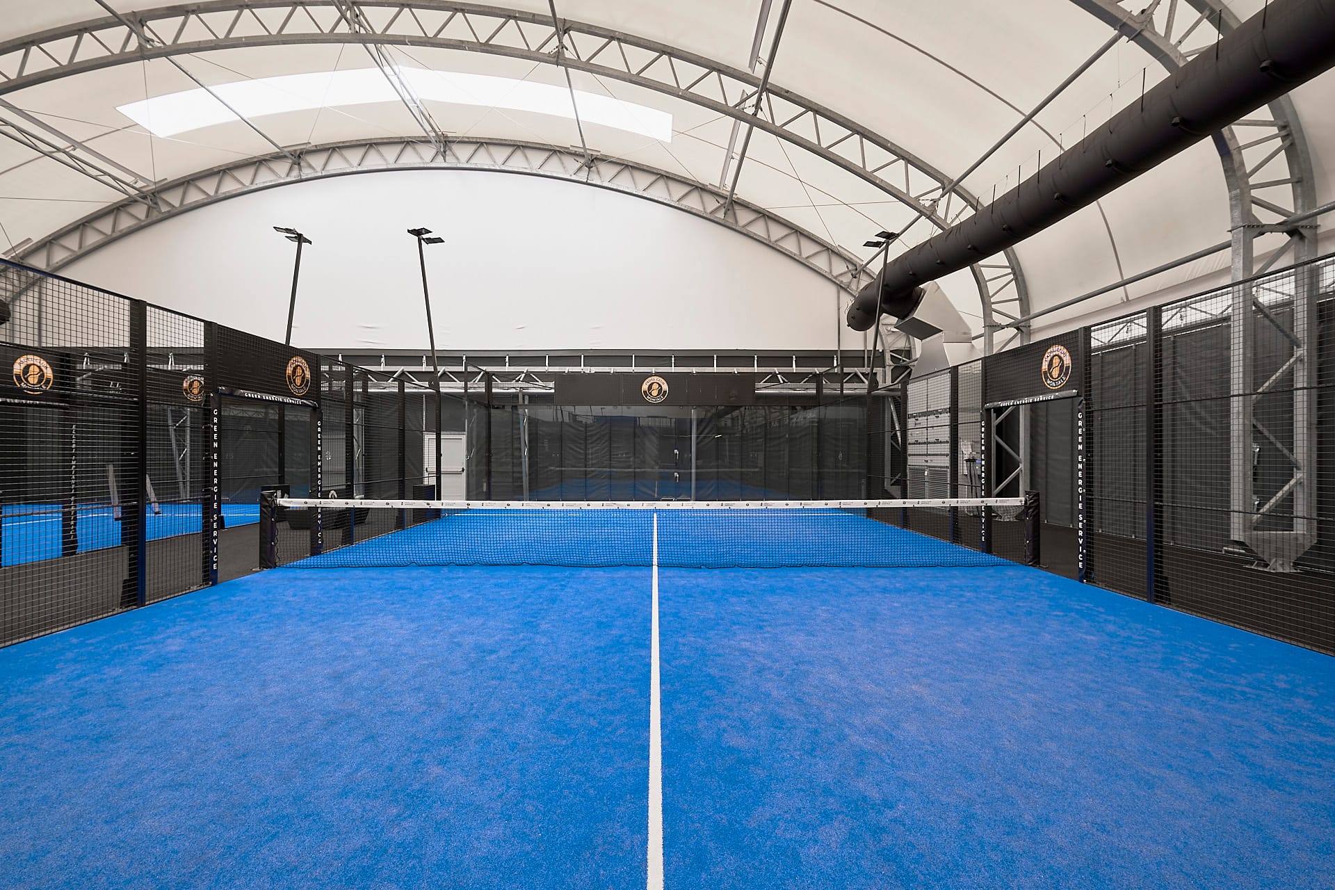Fotografia di interni: i campi coperti del Padel Club Montale 2 Campi coperti del Padel Club Montale, foto Amius Studio