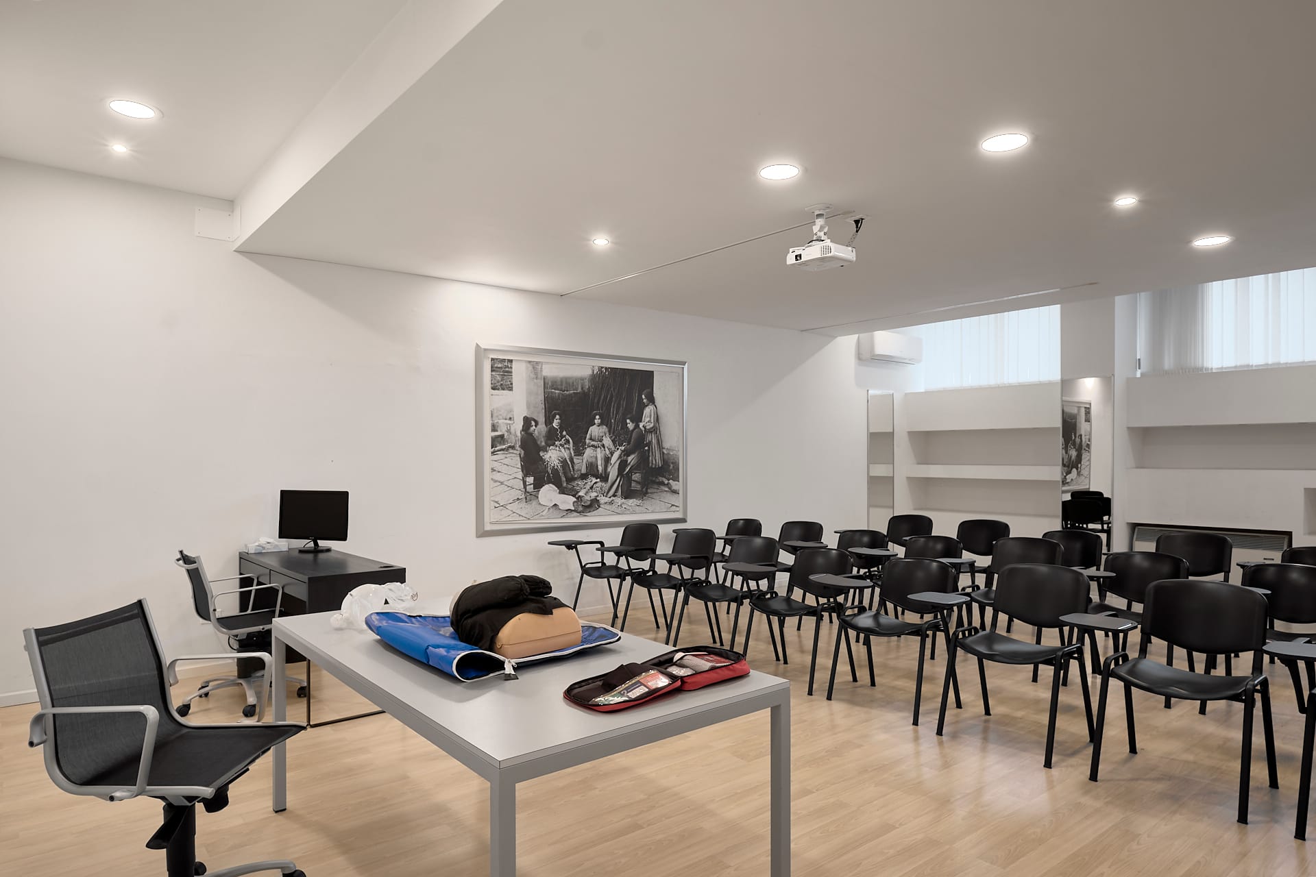 Fotografia di interni per aziende: centro di formazione Advice a Prato 3 Sede del centro di formazione Advice a Prato, foto Amius Studio